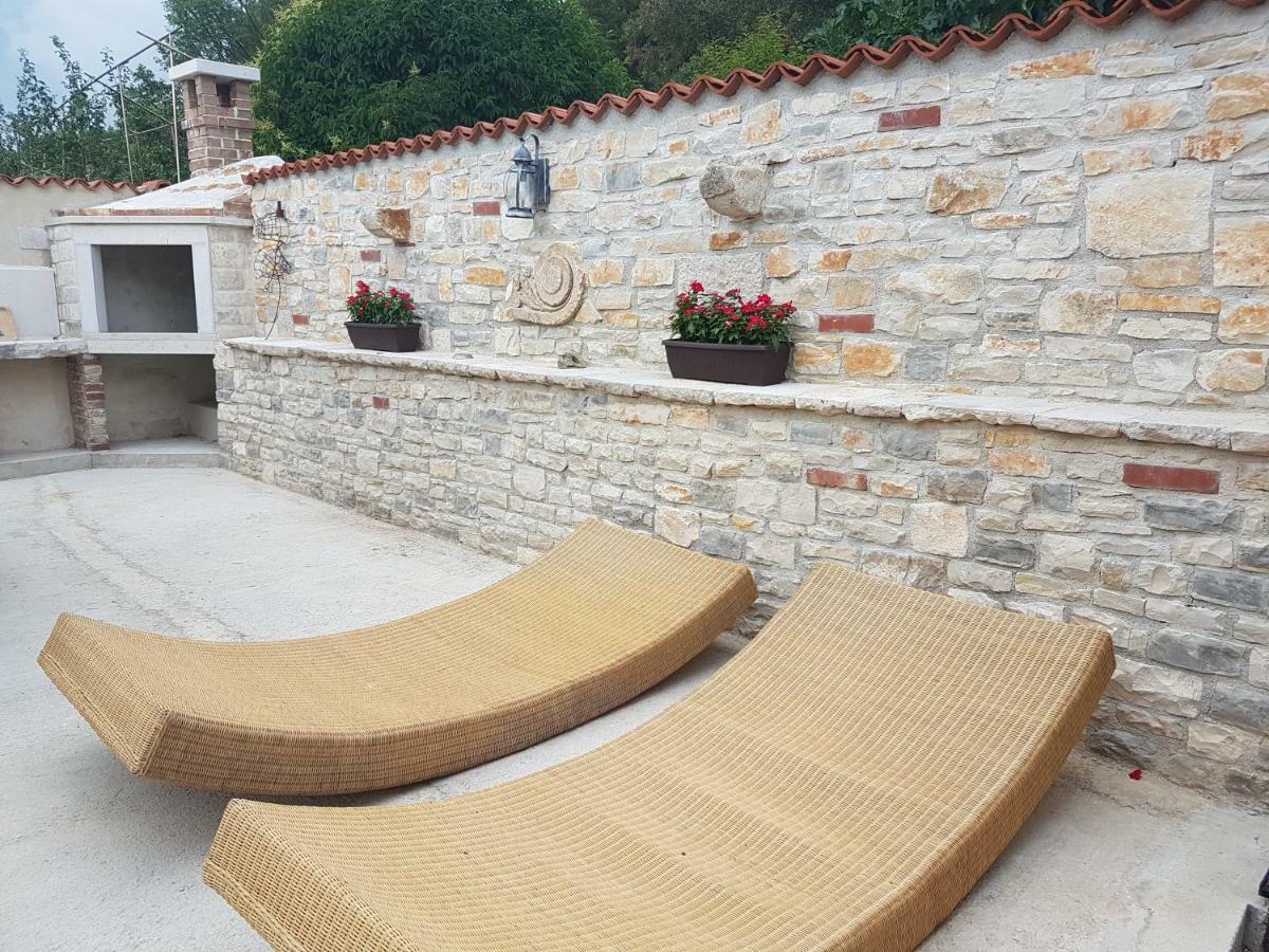 Wellness apartman Kaiser Pula Exterior foto