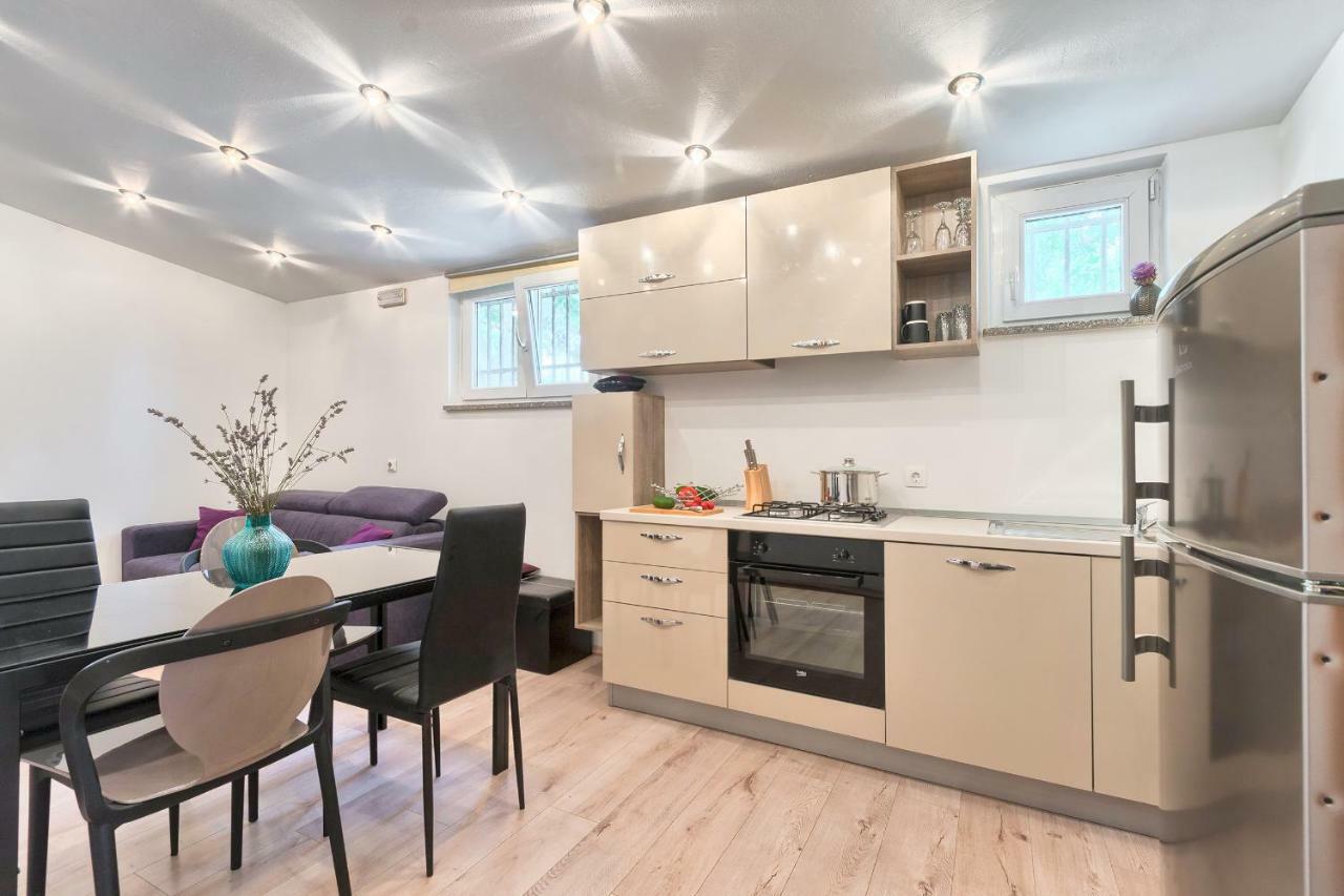 Wellness apartman Kaiser Pula Exterior foto